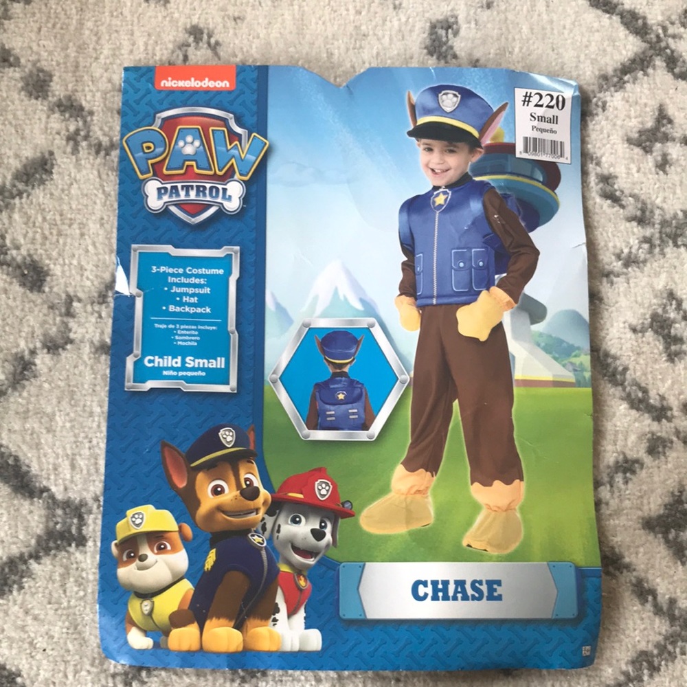 Paw patrol chase costume.  Size small (4-6)